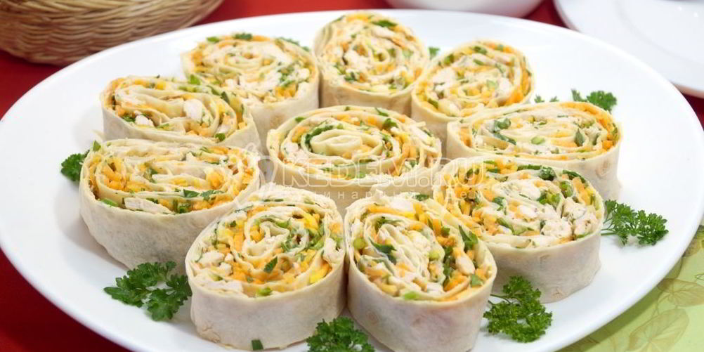 Как приготовить рулет из лаваша с курицей