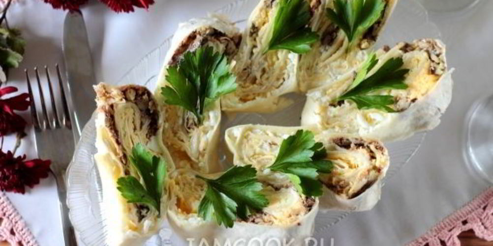 Как приготовить рулет из лаваша со шпротами