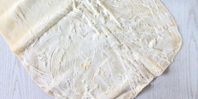 Рецепт рулет из лаваша со шпротами