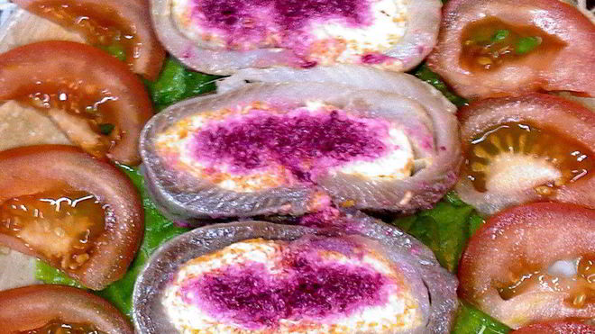 Рецепт Рулет из селедки под шубой