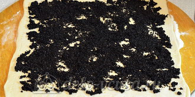 Рецепт рулет с маком из слоеного теста