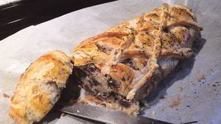 Рецепт Рулет с мясным фаршем и грибами