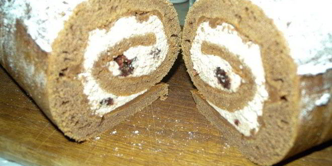 Рецепт рулет с творогом и вишней