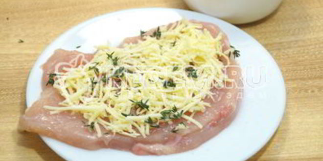 Рецепт рулетики из куриного филе с начинкой