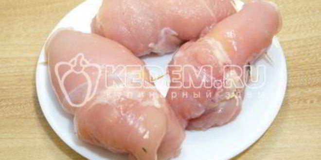 Рецепт рулетики из куриного филе с начинкой