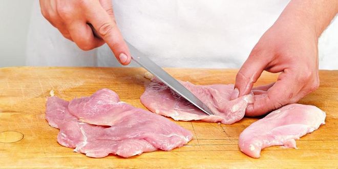 Рецепт рулетики из цесарки с грибами