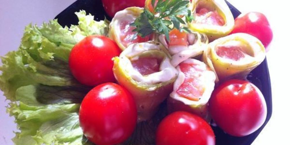 Как приготовить рулетики из цуккини и форели