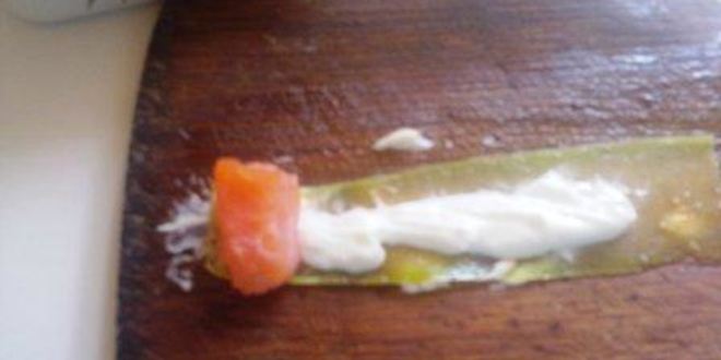 Рецепт рулетики из цуккини и форели