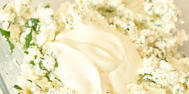 Рецепт рулетики из цуккини с творогом