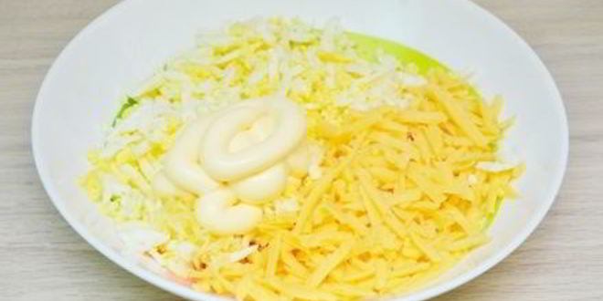 Рецепт рулетики из ветчины и сыра