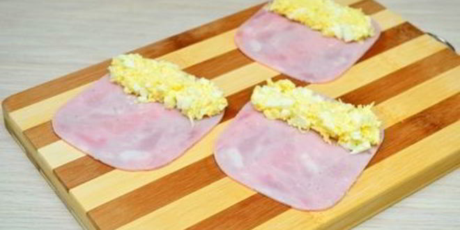 Рецепт рулетики из ветчины и сыра