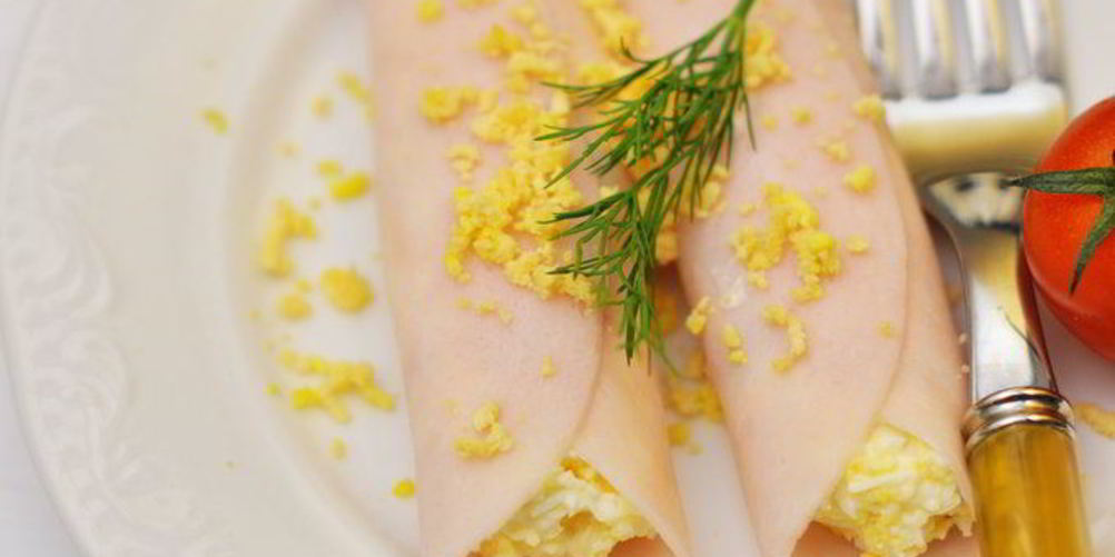 Рецепт заливные рулетики из ветчины