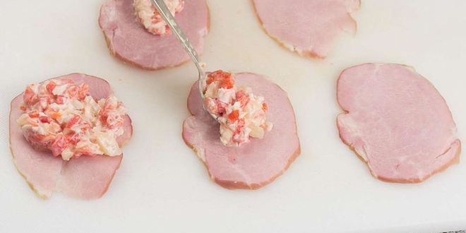 Рецепт рулетики из ветчины