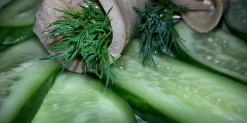 Как приготовить рулетики из языка сулико