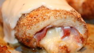 Рецепт Рулетики Кордон Блю со сливочным соусом