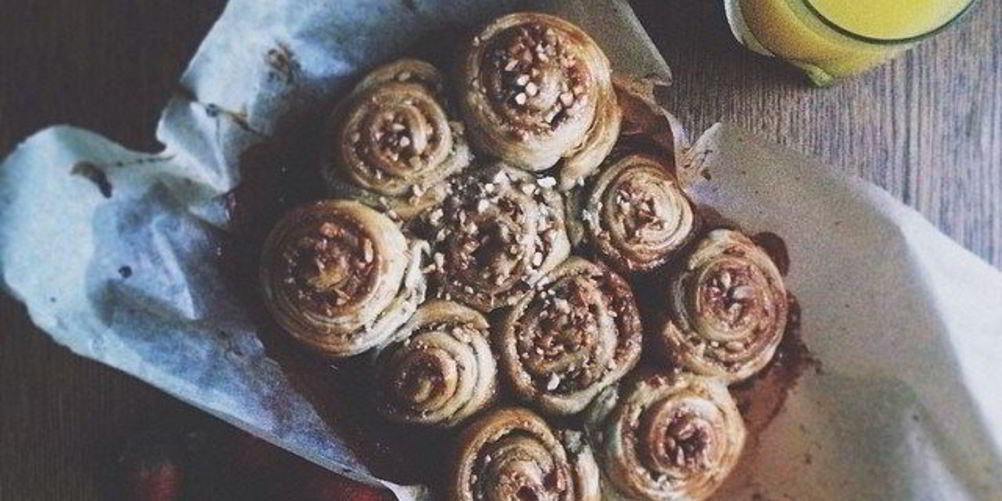 Рецепт свиной рулет с орехами