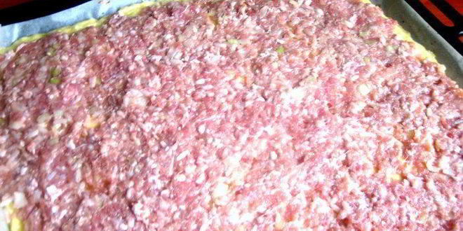 Рецепт сытный мясной рулет