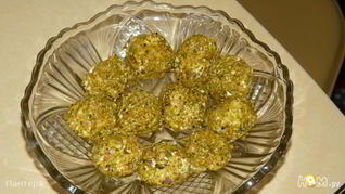 Рецепт Сырные шарики с виноградом