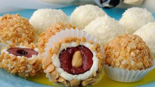 Рецепт Сырные шарики с вишней