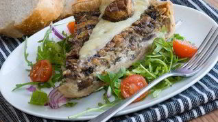 Рецепт Грибной тарт с травами и грюйером