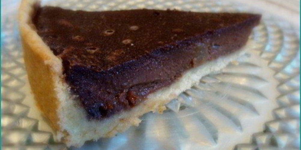 Как приготовить шоколадный тарт с грушами и карамелью