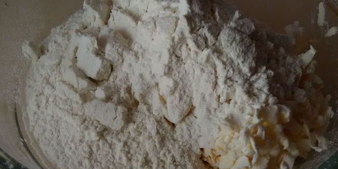 Рецепт тарт с черникой и нежным кремом в мультиварке