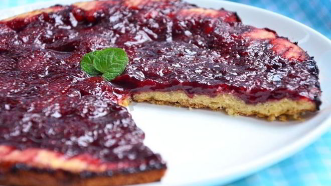 Рецепт Тарт с карамелизированной клубникой