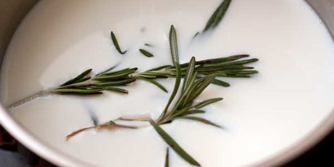 Рецепт тарт с малиной и розмариновым кремом