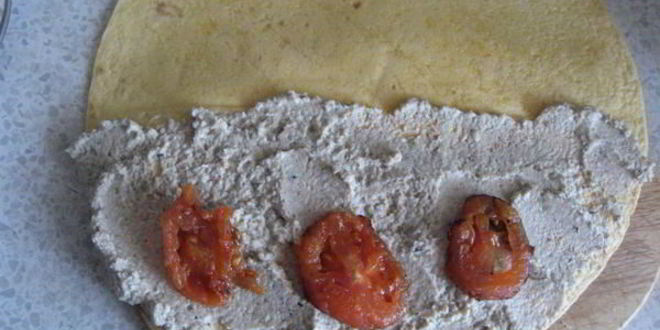 Рецепт тортилья с печеными баклажанами и грецкими орехами