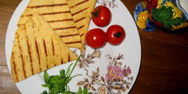 Рецепт тортилья с печеными баклажанами и грецкими орехами