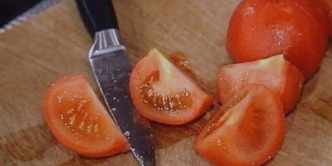 Рецепт цукини, фаршированные рисом, запеченные под томатным соусом