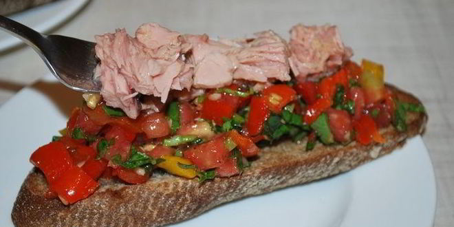 Рецепт закуска с печеным перцем и тунцом