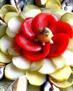 Закуска в русском стиле с маком в центре