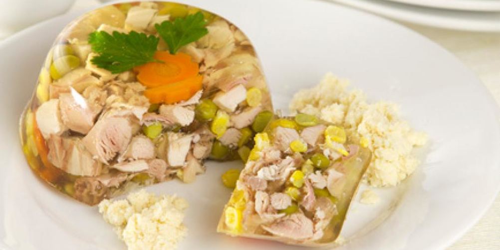 Как приготовить заливное из курицы